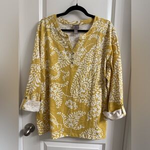 Chico’s Paisley Stamp Button Notch Neck Tee SZ 4 Pullover 3/4 Sleeves Yellow